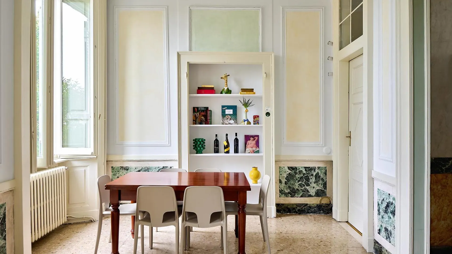Rego Apartments - Boutique Aparthotel With Some Off-Site Apartments In A Charming Historic District Close To Upper Town Bergamo 0*,