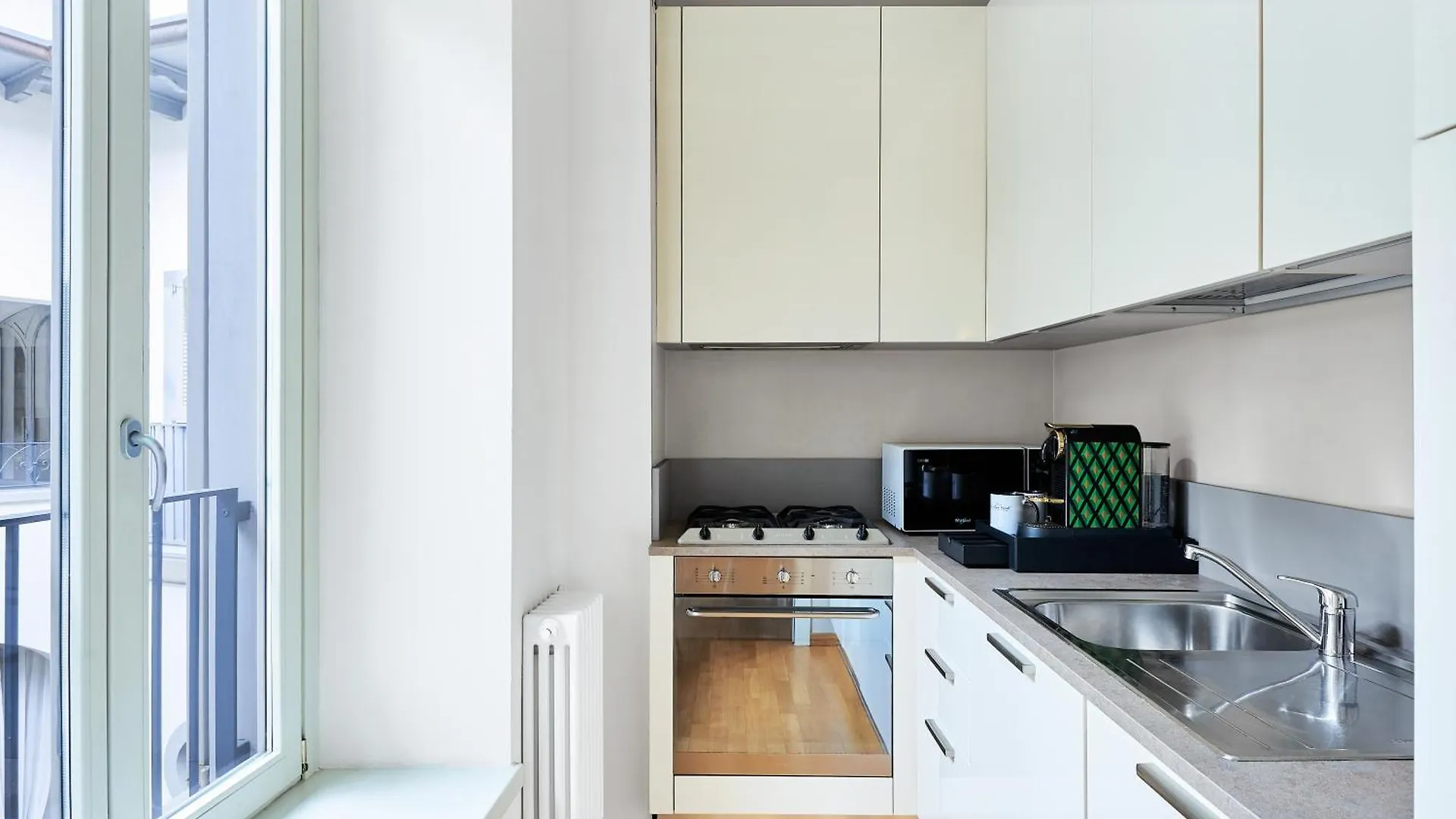 Rego Apartments - Boutique Aparthotel With Some Off-Site Apartments In A Charming Historic District Close To Upper Town Bergamo