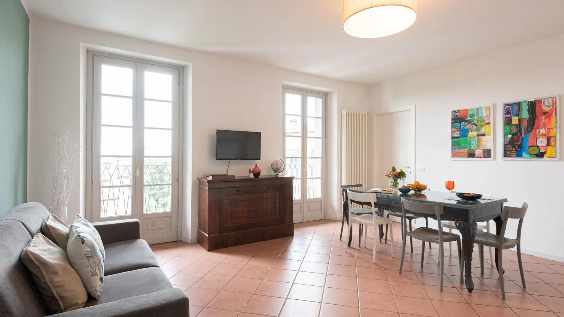 Rego Apartments - Boutique Aparthotel With Some Off-Site Apartments In A Charming Historic District Close To Upper Town Bergamo
