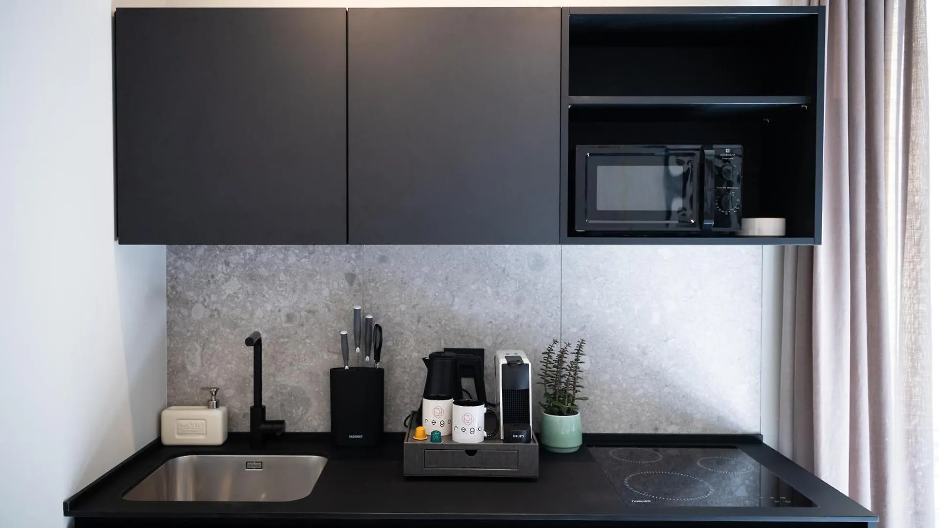 Rego Apartments - Boutique Aparthotel With Some Off-Site Apartments In A Charming Historic District Close To Upper Town Bergamo