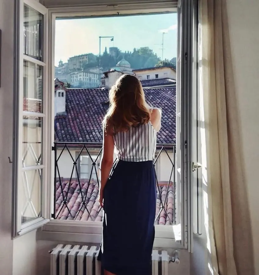 Rego Apartments - Boutique Aparthotel With Some Off-Site Apartments In A Charming Historic District Close To Upper Town Bergamo Italy