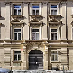 studio-truhlarska-31.praguehotelsweb.com/