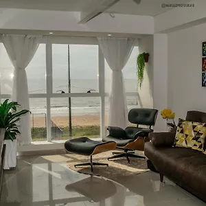 https://flat-beira-mar-praia-de-piedade.portodegalinhashotels.com
