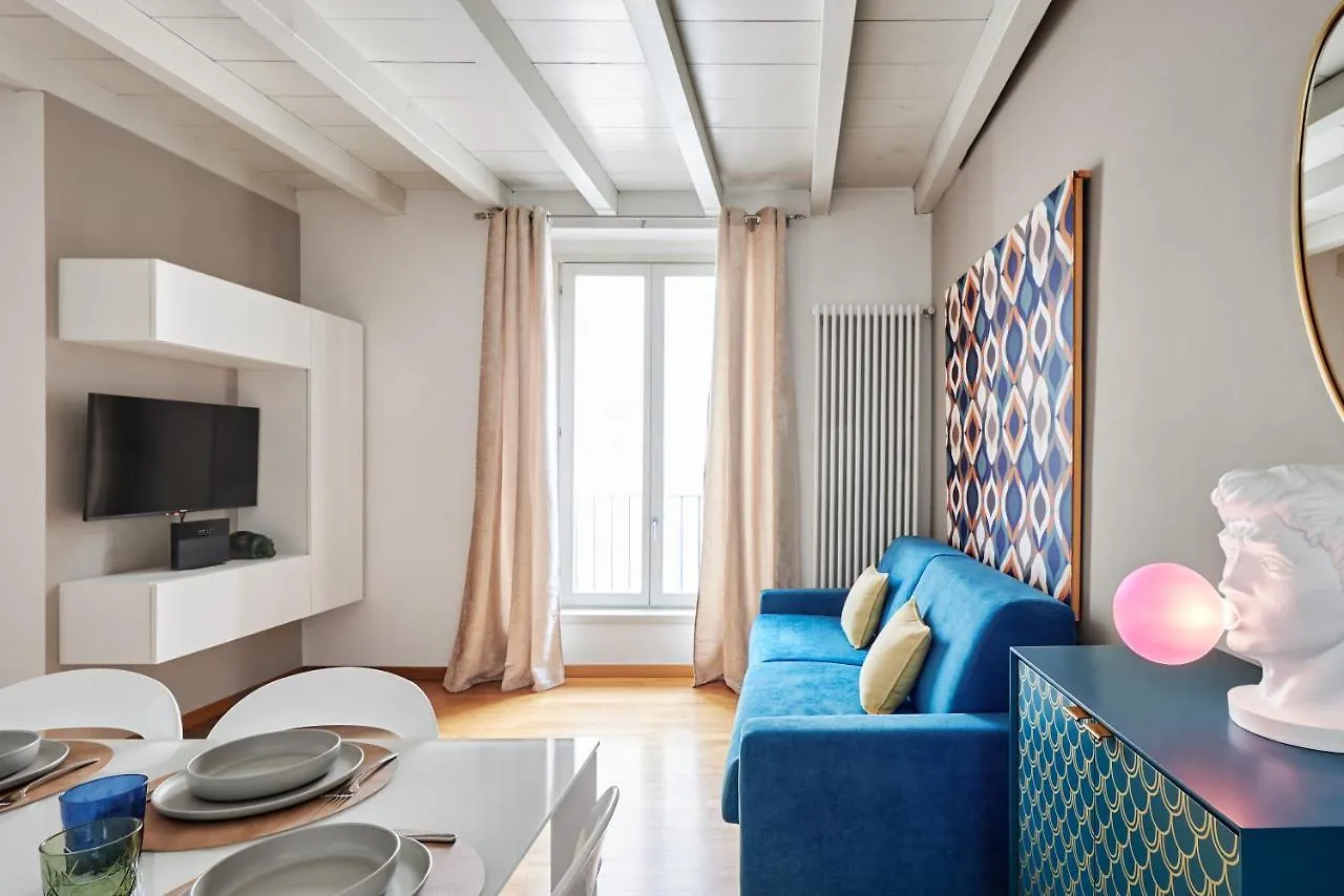 Rego Apartments - Boutique Aparthotel With Some Off-Site Apartments In A Charming Historic District Close To Upper Town Bergamo