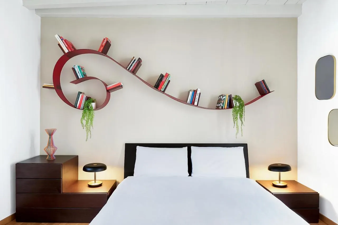 Rego Apartments - Boutique Aparthotel With Some Off-Site Apartments In A Charming Historic District Close To Upper Town Bergamo
