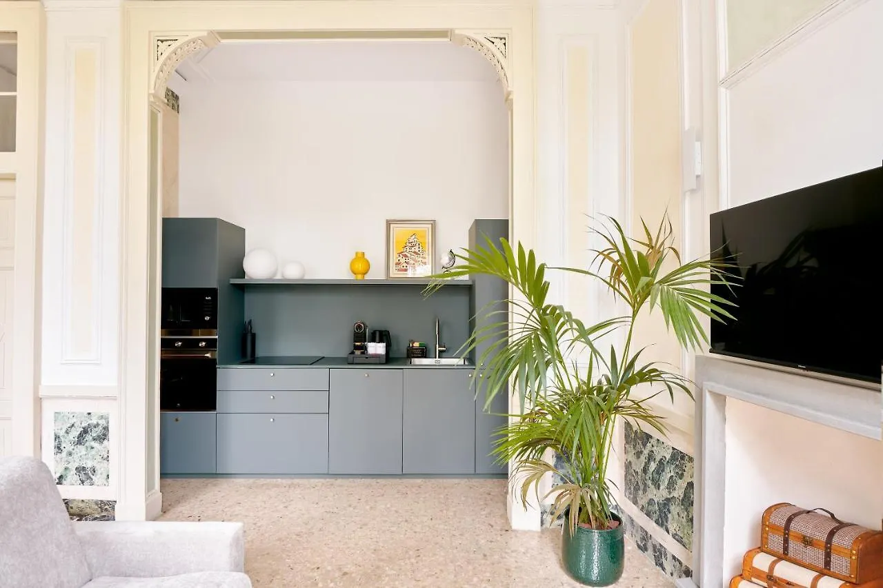 Rego Apartments - Boutique Aparthotel With Some Off-Site Apartments In A Charming Historic District Close To Upper Town Bergamo