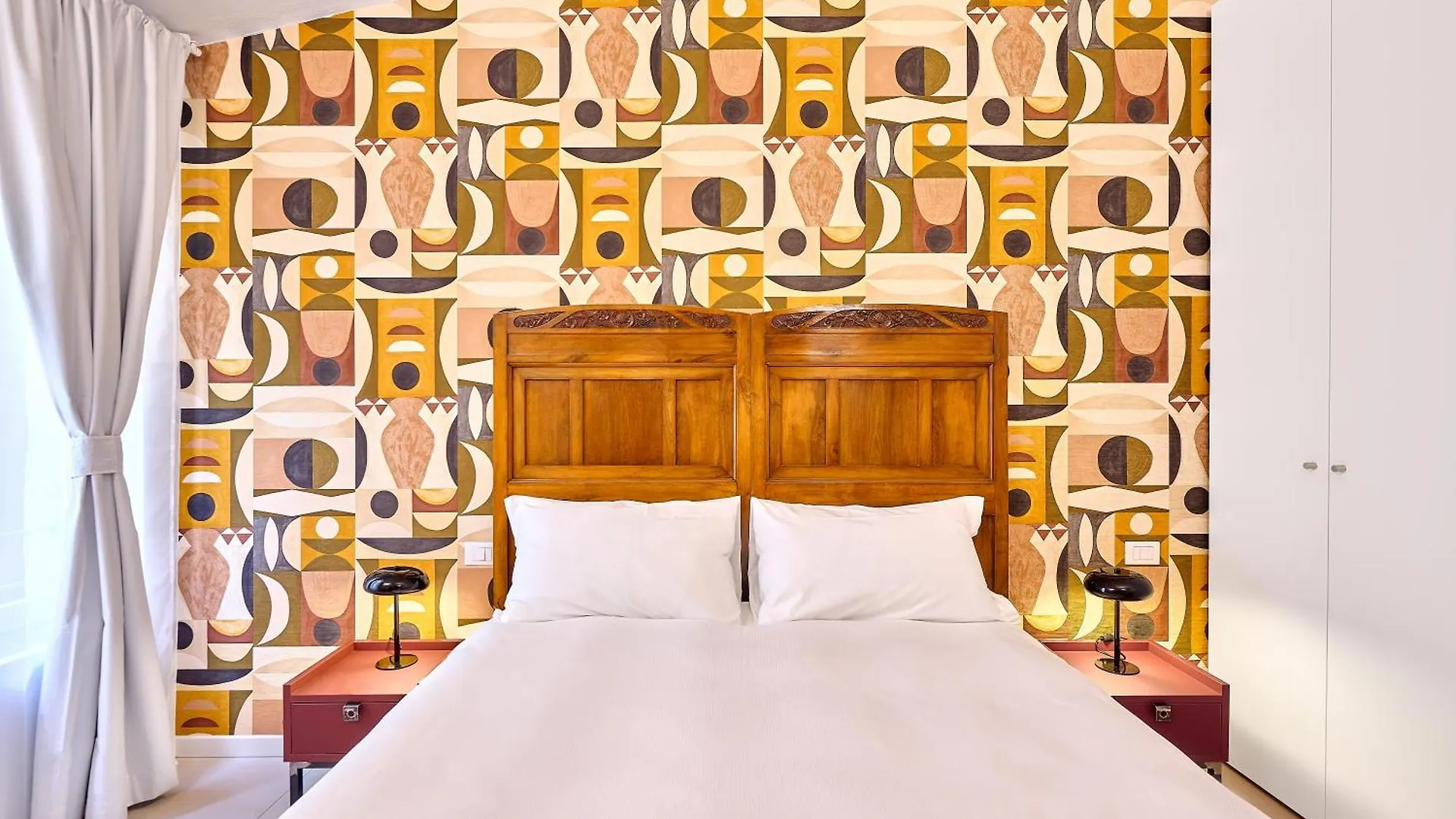 Rego Apartments - Boutique Aparthotel With Some Off-Site Apartments In A Charming Historic District Close To Upper Town Bergamo 0*,