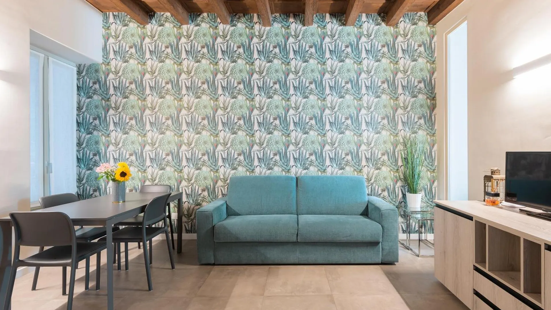 Rego Apartments - Boutique Aparthotel With Some Off-Site Apartments In A Charming Historic District Close To Upper Town Bergamo