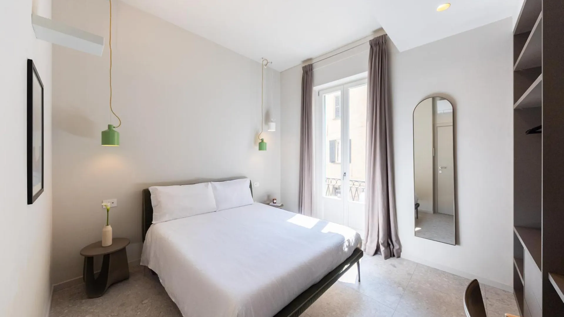 Rego Apartments - Boutique Aparthotel With Some Off-Site Apartments In A Charming Historic District Close To Upper Town Bergamo 0*,  Italy