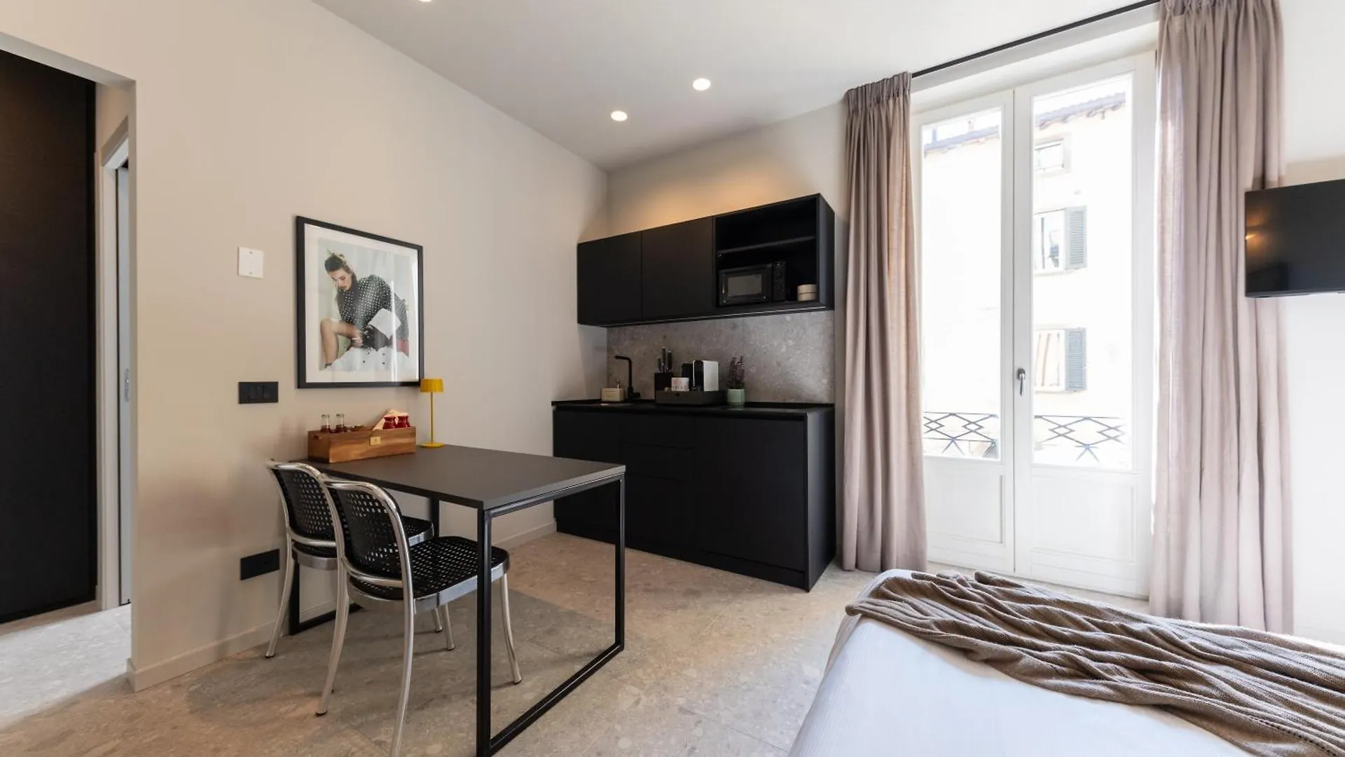 Rego Apartments - Boutique Aparthotel With Some Off-Site Apartments In A Charming Historic District Close To Upper Town Bergamo