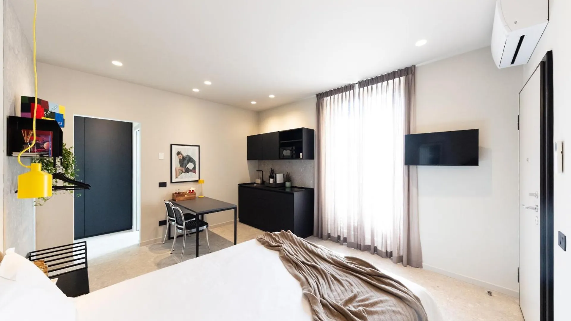 Rego Apartments - Boutique Aparthotel With Some Off-Site Apartments In A Charming Historic District Close To Upper Town Bergamo Italy